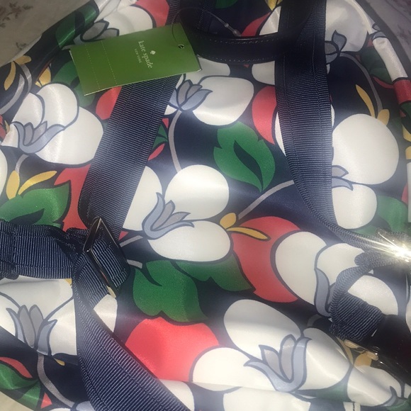 NWT Kate Spade NY DAWN BREEZY FLORAL MED BACKPACK - Picture 7 of 10